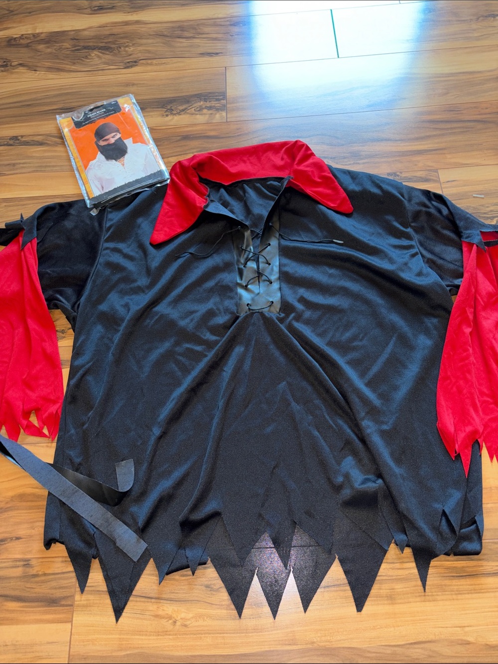 Rubies Men’s Pirate Costume Shirt & Beard